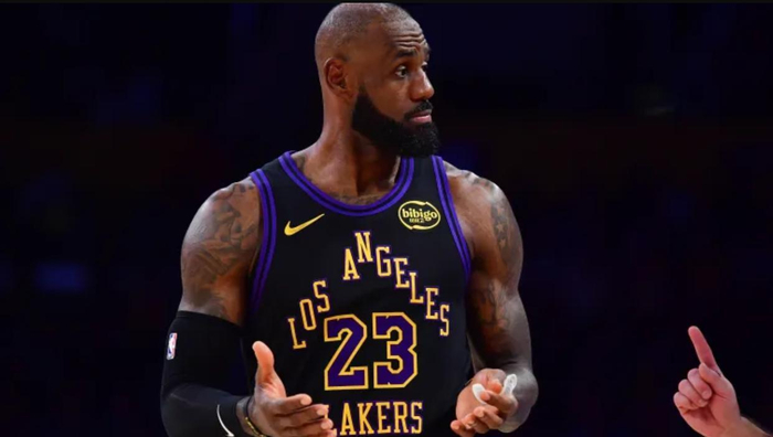 退役信号？NBA为詹姆斯设计专属球衣补丁，NBA独一份，引发猜测|洛杉矶湖人队|萨克拉门托国王队|迈阿密|赛季|比赛_新浪体育_新浪新闻