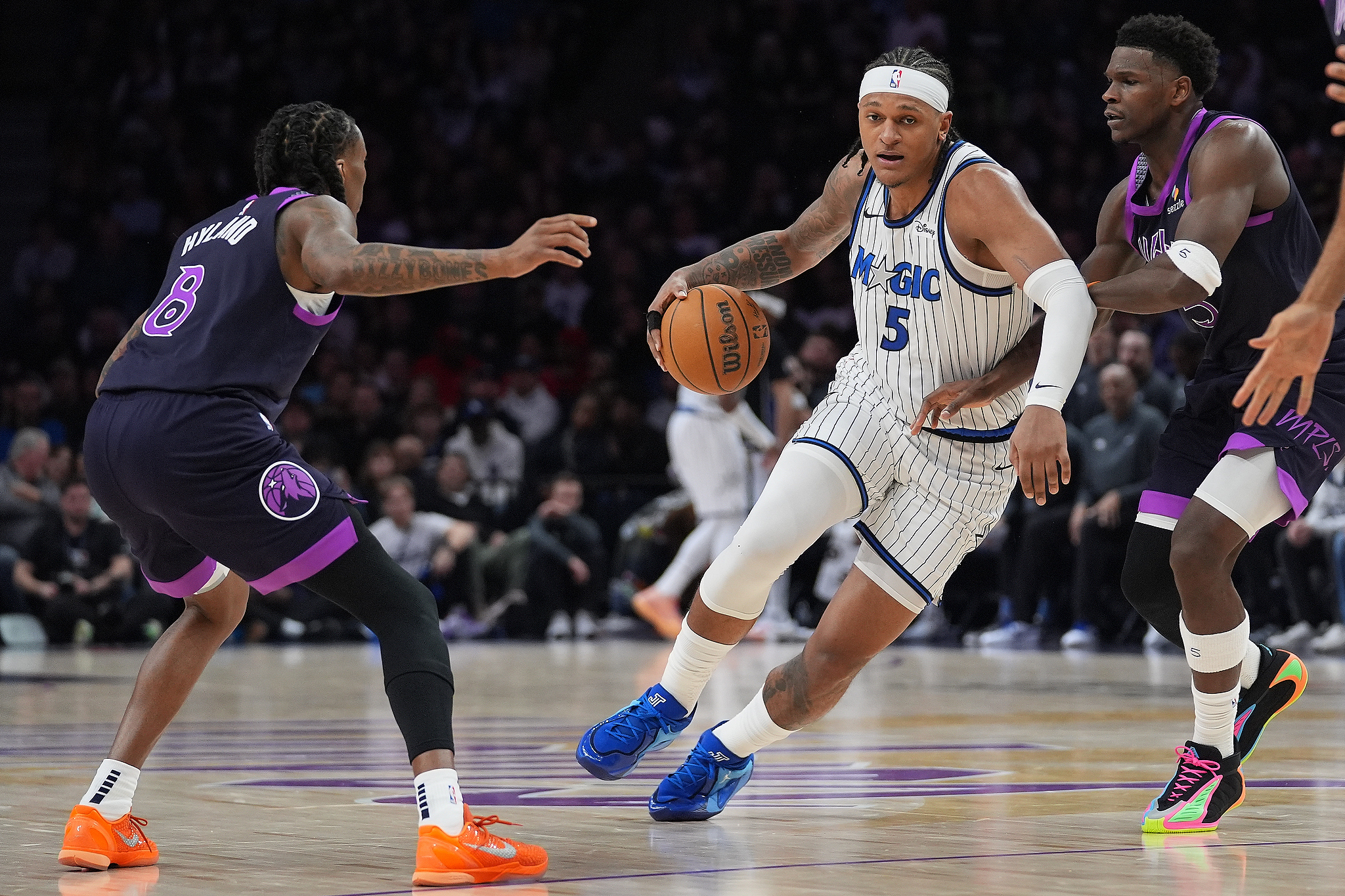 开云体育-班凯罗25+15爱德华兹34分 魔术力擒森林狼三连胜